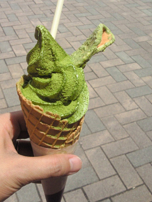 八女の抹茶ソフト