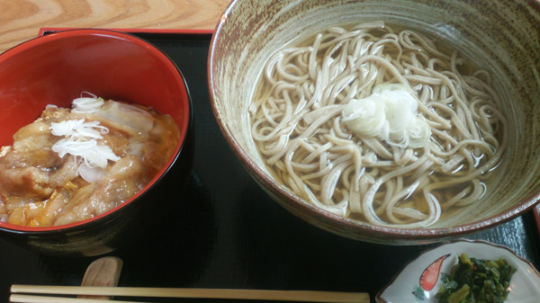 手打百藝 比良 のお蕎麦