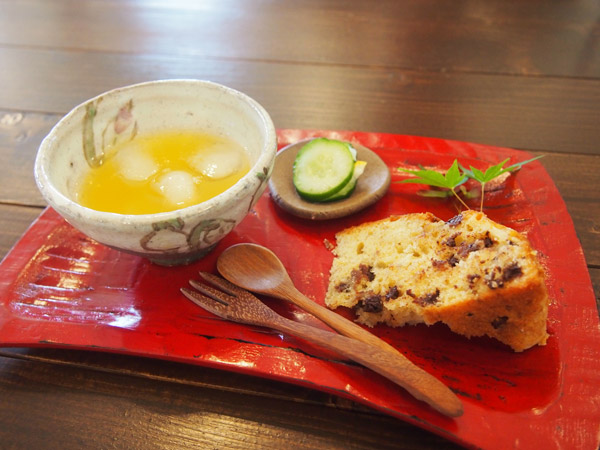 オレンジジュース＆チョコバナナケーキ